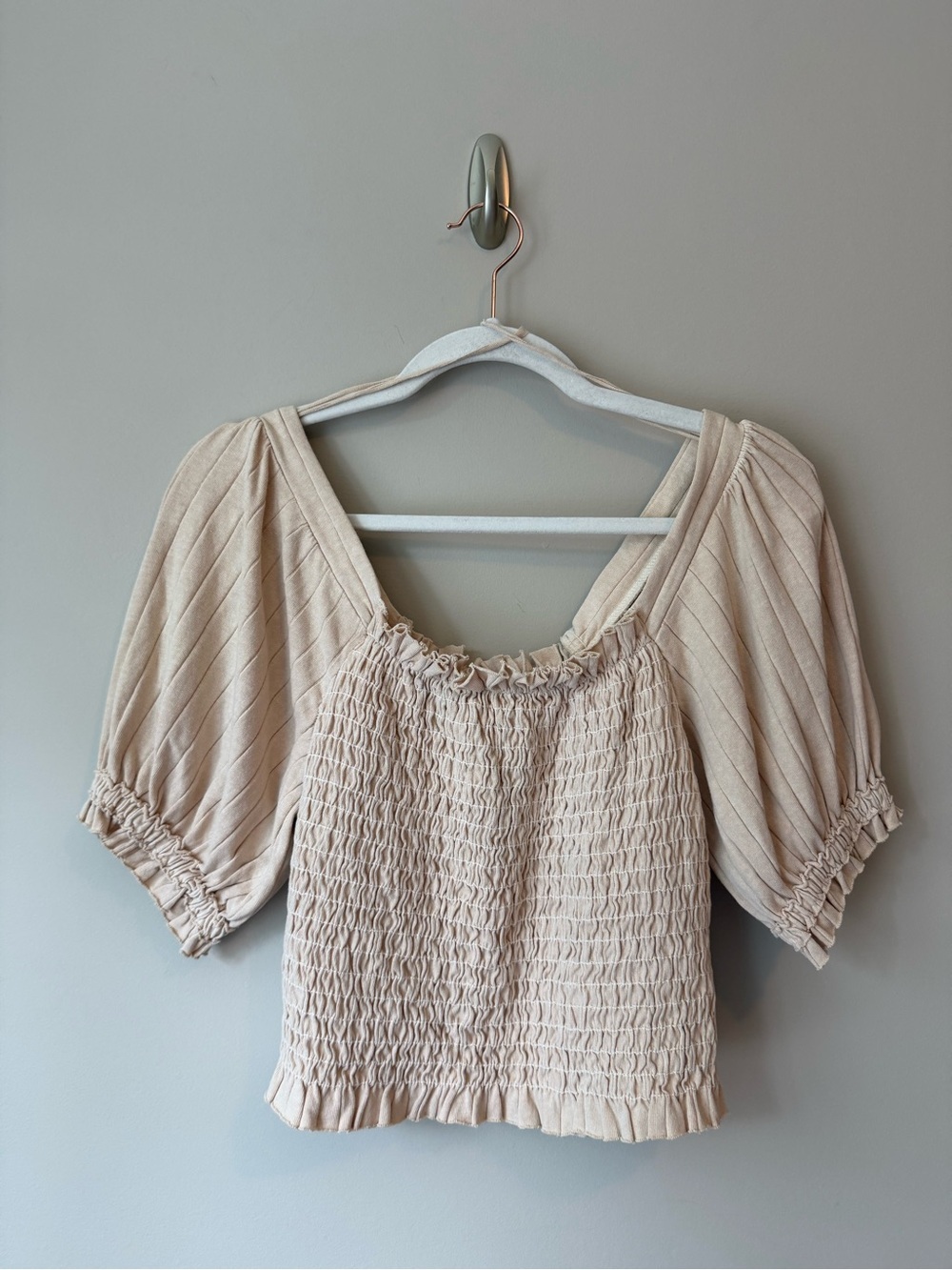 We The Free Oh Hey Puff Sleeve Smocked Crop Top Sz S Cream VGUC